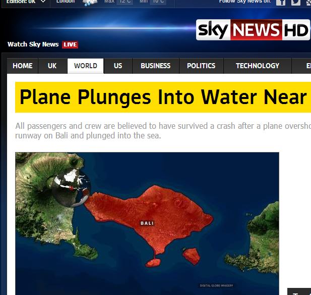 Αεροπλάνο με 172 επιβάτες έπεσε στη θάλασσα