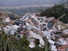 Τώρα – Φωτιά στα Καλύβια