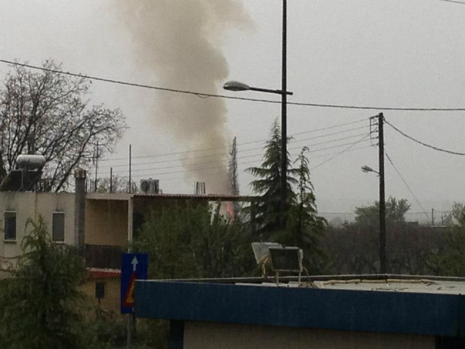 ΦΩΤΟ-Κεραυνός μέσα στη Λαμία