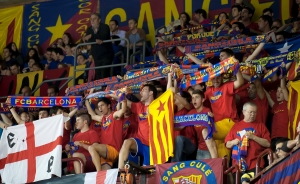 ΒΙΝΤΕΟ- Φώναζαν «Ολυμπιακός» στην Βαρκελώνη