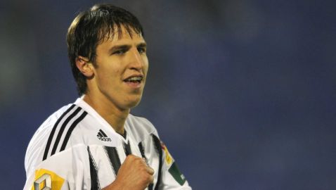 Στέλνουν Σκέποβιτς στο Θρύλο