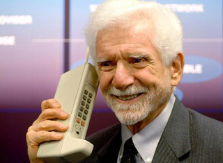 Η ιστορία της κινητής τηλεφωνίας