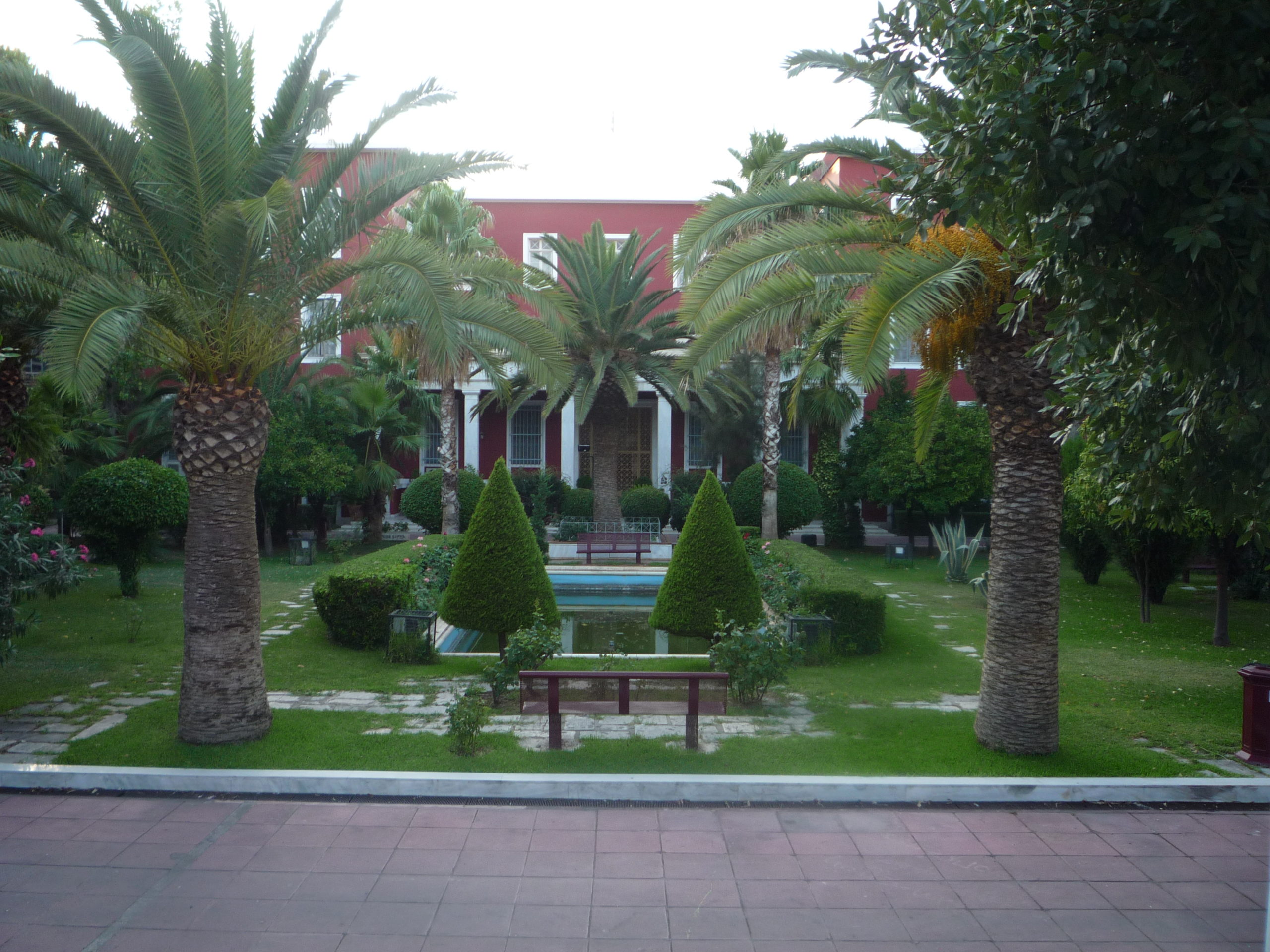 Κάτι τρέχει στο Πάντειο