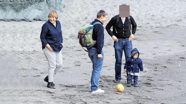 ‘Εξαλλη η Μέρκελ