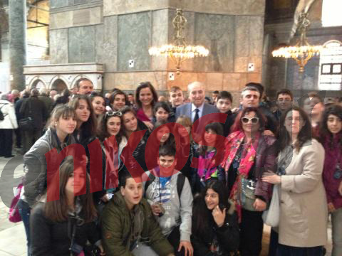 ΦΩΤΟ-Ο Μητσοτάκης και η Ντόρα στην Αγιά Σοφιά