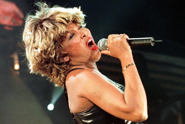 Έγινε Ελβετίδα η Τίνα Τέρνερ