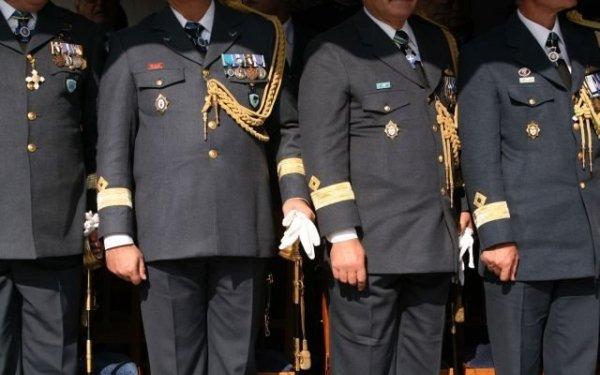 20% λιγότεροι ανώτατοι αξιωματικοί