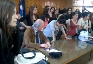 ΒΙΝΤΕΟ-Φοιτητές στον πρόεδρο του ΤΕΙ Πάτρας: Μας ντροπιάζεις