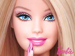 Η Barbie άβαφη και με σιδεράκια!