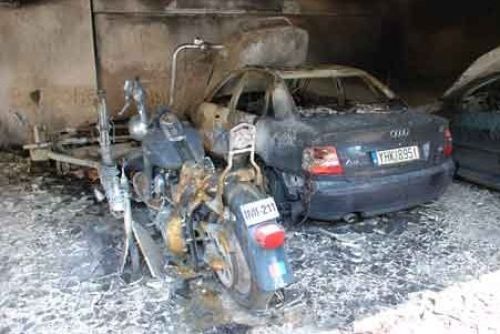 Στάχτη 7 οχήματα στο Ρέθυμνο