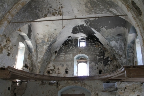 Ξενοδοχεία και λουτρά οι εκκλησίες στα κατεχόμενα