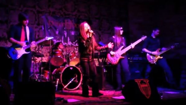 ΒΙΝΤΕΟ- Η 11χρονη Ελληνοκαναδή “μαγεύει” το Τορόντο