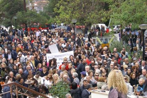 Αποχώρησαν οι κάτοικοι από το Καλογερικό