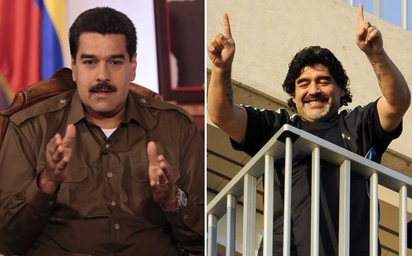 Ο Μαραντόνα στον τάφο του Τσάβες