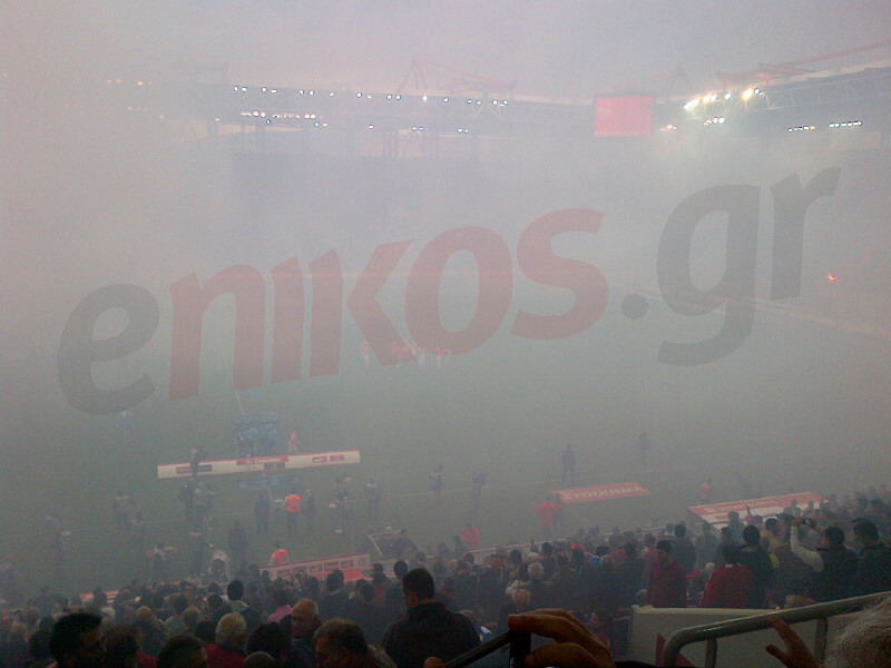 ΦΩΤΟ-Εκπληκτική ατμόσφαιρα στο «Καραϊσκάκης»