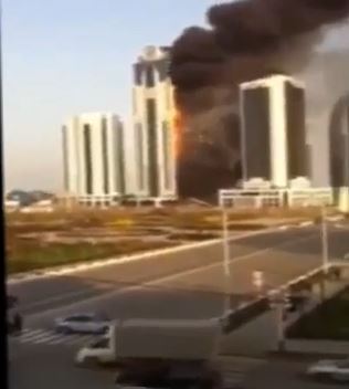 ΒΙΝΤΕΟ-Πυρκαγιά απείλησε το διαμέρισμα του Ντεπαρντιέ στο Γκρόζνι