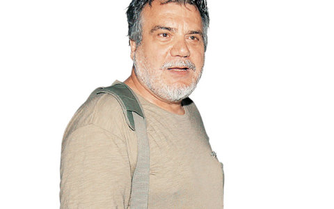 “Πρέπει να πετάξουμε τους αλήτες στη θάλασσα”