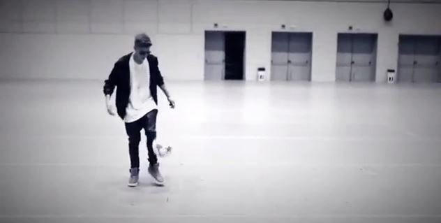 ΒΙΝΤΕΟ – Όταν ο Μπίμπερ παίζει μπάλα