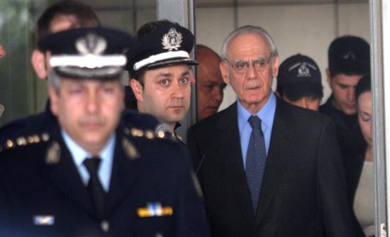 ΒΙΝΤΕΟ-10 χρόνια για να δικαστεί ο Άκης