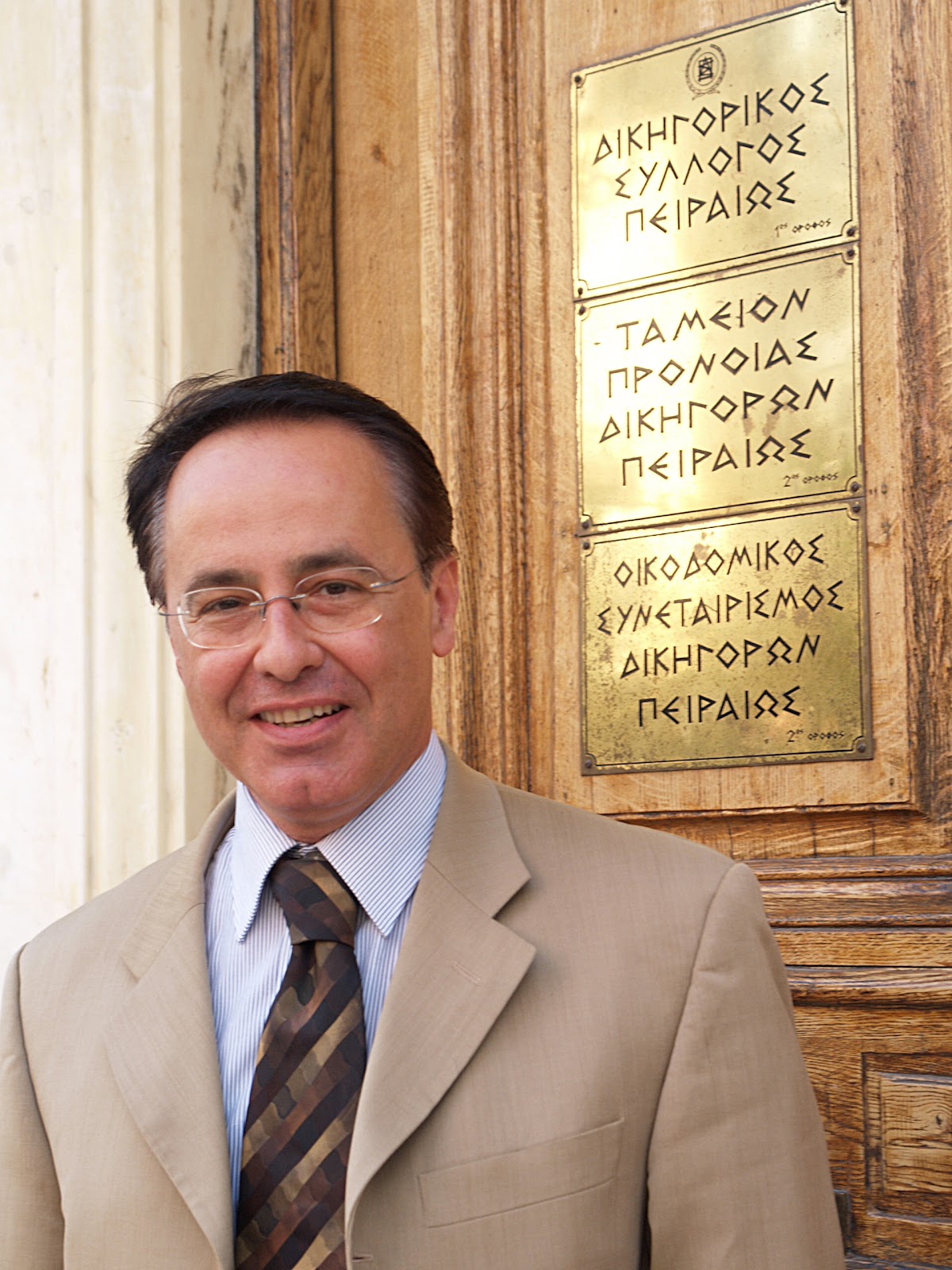 Αύριο η κηδεία του Κώστα Ρεσβάνη