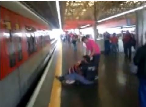 ΒΙΝΤΕΟ-Κινδύνεψε για να σώσει το… κινητό