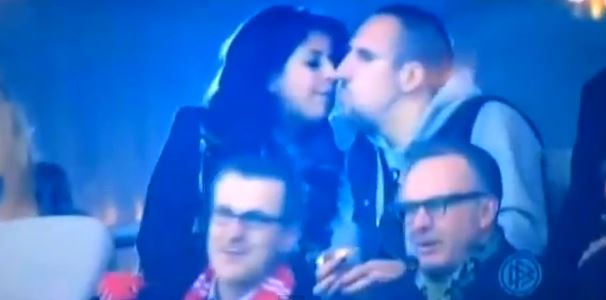 BINTEO-Δεν αρέσουν τα φιλιά στον Ριμπερί