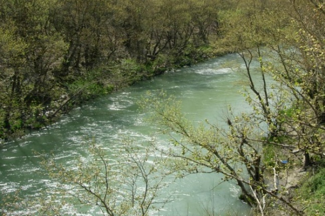 Βρέθηκε πτώμα 62χρονης σε ποτάμι
