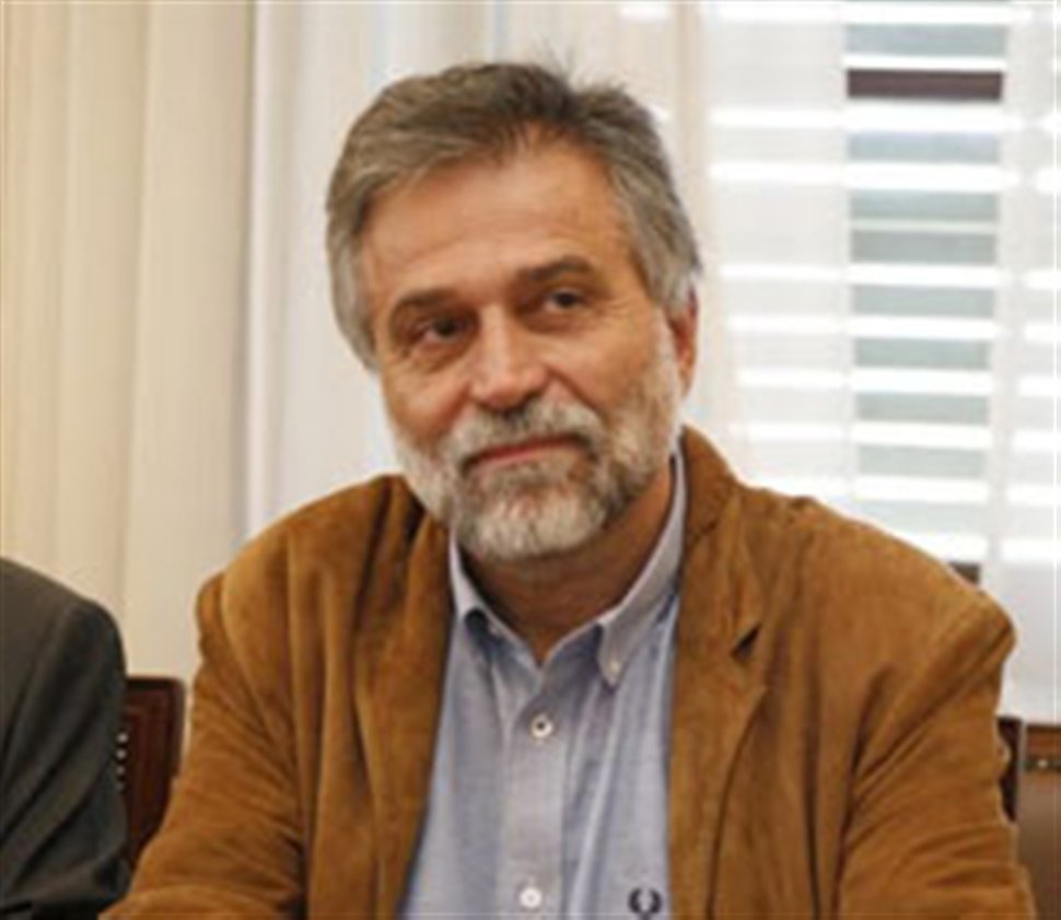 Ο Χατζησωκράτης για τη διαφωνία Μανιτάκη-Ρουπακιώτη