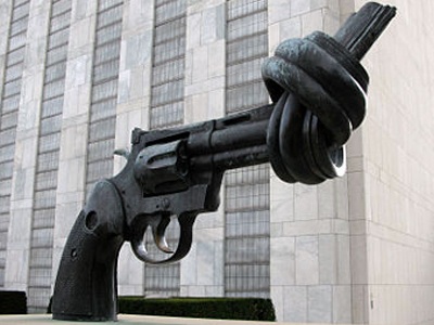 Ιστορική συνθήκη για το εμπόριο όπλων