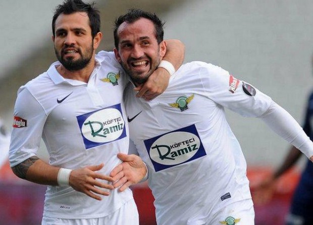 ΒΙΝΤΕΟ-Ο ύμνος για τον Φάνη Γκέκα