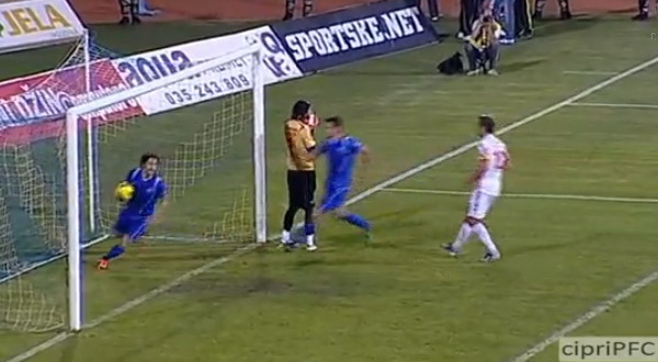 ΒΙΝΤΕΟ-Η γκάφα της χρονιάς από τερματοφύλακα