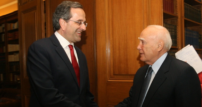 Συνάντηση του Παπούλια με τον Σαμαρά