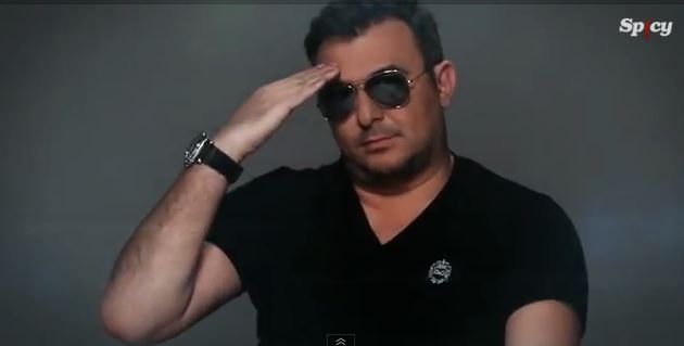 Ο Καρράς και οι φίλοι του