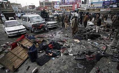Πακιστάν: Τρεις νεκροί και 33 τραυματίες