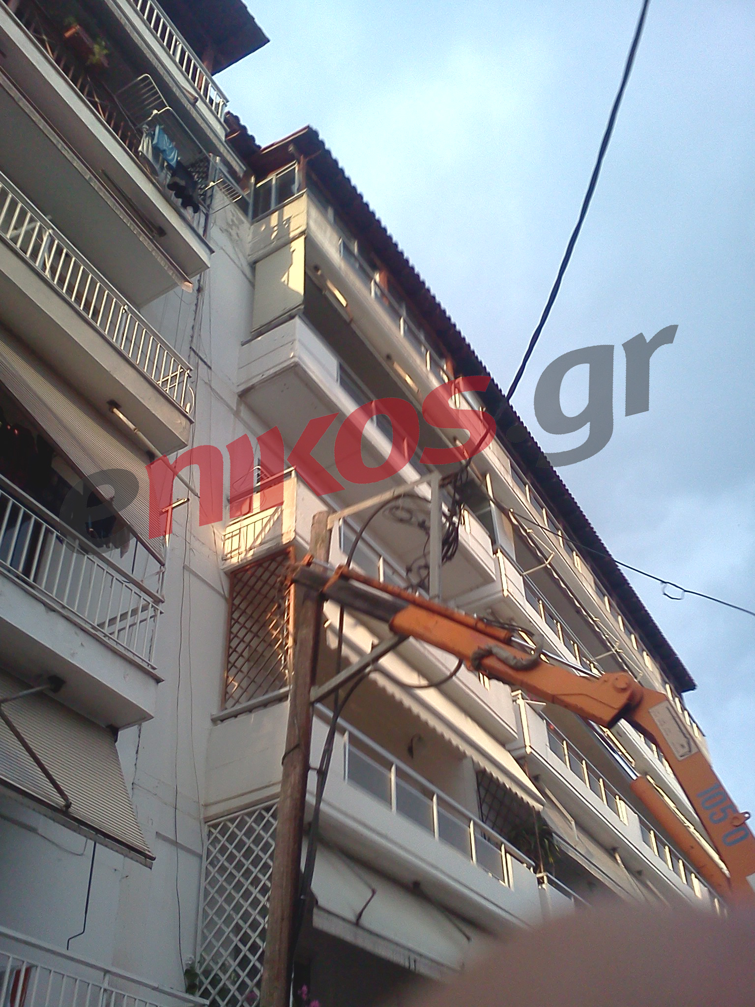 ΦΩΤΟ- Αυτή η κολώνα είναι κίνδυνος-θάνατος