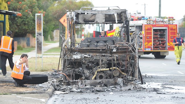 Κάηκε λεωφορείο στη Δράμα