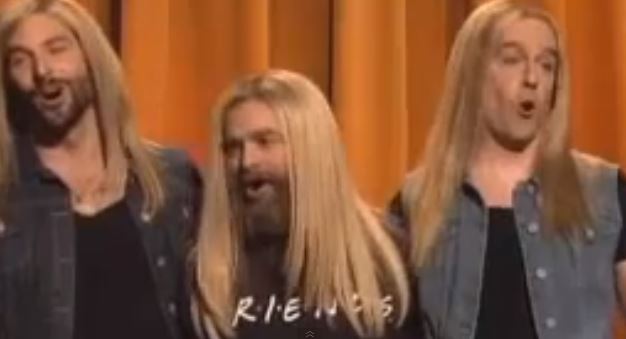 Ο Κούπερ και ο Γαλιφιανάκης έγιναν… ‘Ανιστον