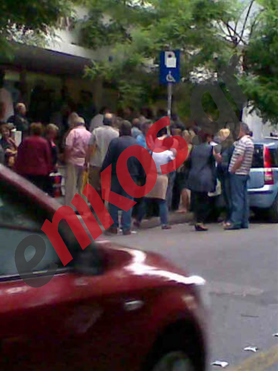ΦΩΤΟ: Ουρές στον ΟΠΑΔ