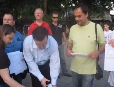 ΒΙΝΤΕΟ-Καίνε τα φύλλα πορείας