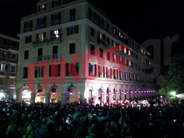 ΒΙΝΤΕΟ-Ο Επιτάφιος στην Κέρκυρα