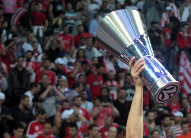 Διθύραμβοι από τον διεθνή Τύπο