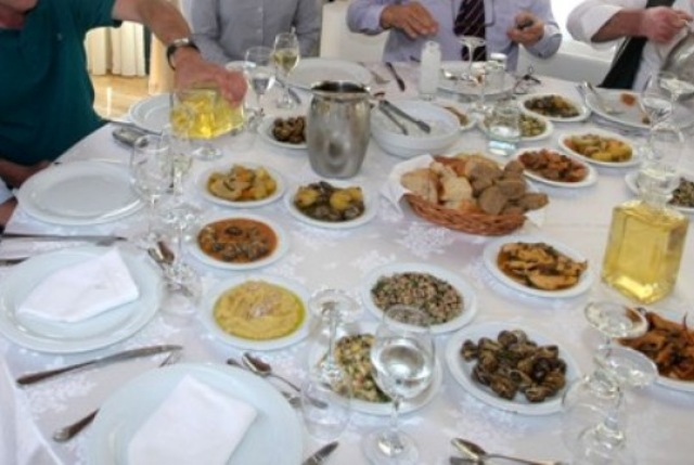 Μαθήματα αλληλεγγύης στην Κρήτη