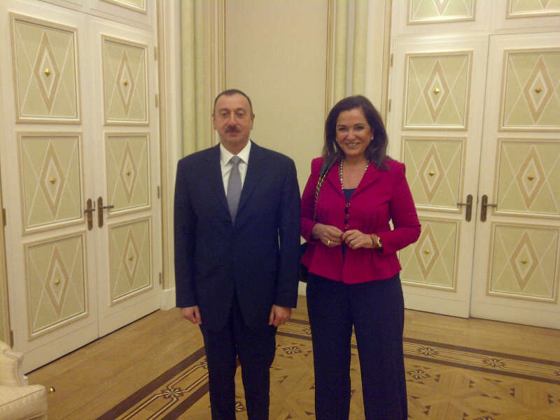 ΦΩΤΟ-Η συνάντηση της Ντόρας Μπακογιάννη με τον πρόεδρο του Αζερμπαϊτζάν
