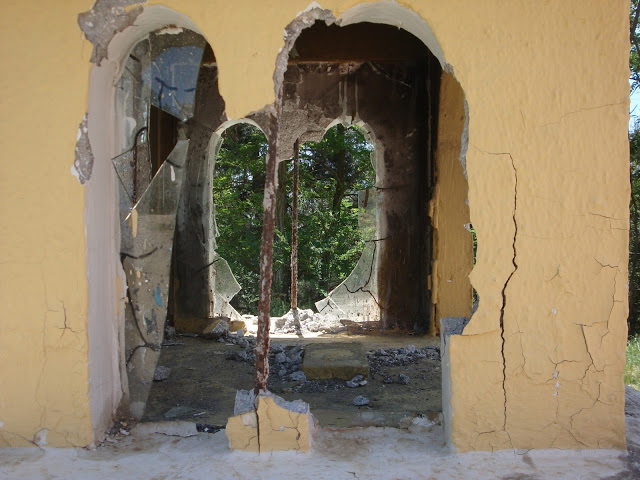 Ιερόσυλοι “χτύπησαν” εκκλησάκι