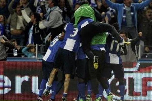 BINTEO – Ξέσπασε σε κλάματα ο σπίκερ στο γκολ της Πόρτο