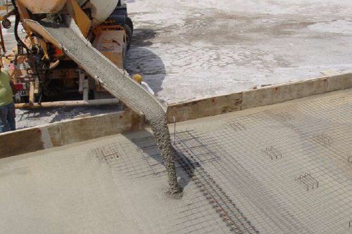 Καταπλακώθηκε από υγρό μπετόν