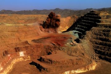 Ο χρυσός «έθαψε» 100 ψυχές