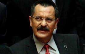 Τι λέει η Χρυσή Αυγή για το «χάιλ Χίτλερ»