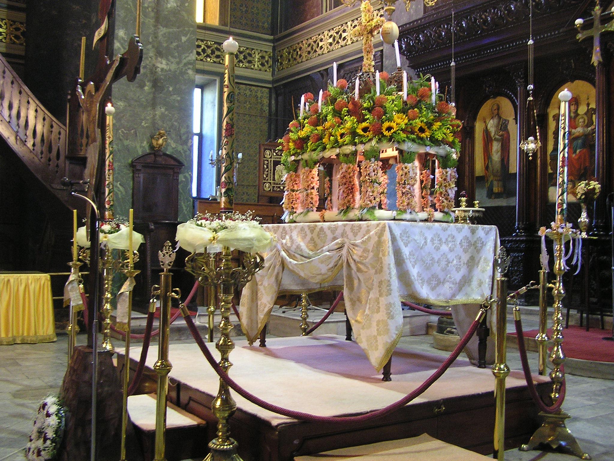 Μυτιλήνη:O Επιτάφιος του Ι.Ν. Αγίου Θεράποντα