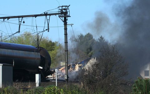 Πυρκαγιά από εκτροχιασμό τρένου στο Βέλγιο